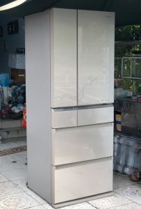 Tủ Lạnh Hitachi r-hx60n Hàng nhật mới 100% date 2021 Mặt gương vip